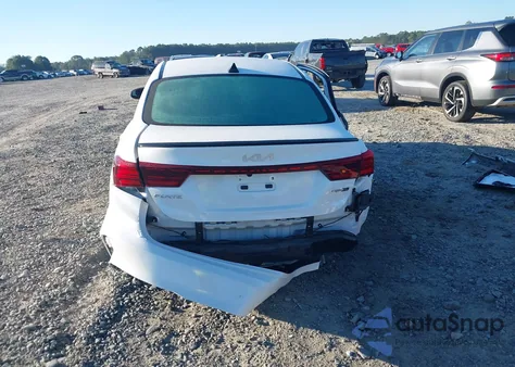 2024 Kia Forte Gt-Line из США, поврежденный, VIN 3KPF54AD8RE737553